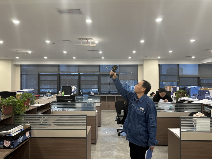 室内巡查.jpg